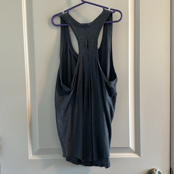 Lululemon tank - Picture 4 of 5